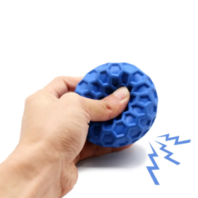SkyRus Игрушка для собак резиновая "Шестигранный мячик", синяя, 5.5х5.5х5.5см