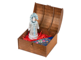 Подарочный набор Новогоднее настроение: кукла-снегурочка, платок (синий, белый)