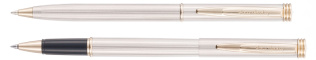 Набор Pierre Cardin PEN&PEN: ручка шариковая + роллер. Цвет - серебристо-бежевый. Упаковка Е.