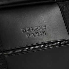 Чемодан 4-х колесный DELSEY WAGRAM 37 x 72,5 x 38.5 см черный