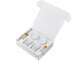 Набор для создания 2-х ароматических свечей: имбирный пряник, рождественская елка (белый)