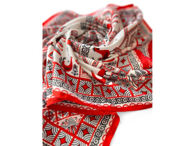 Платок Мезенская роспись (красный, белый, разноцветный)