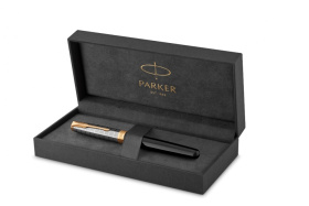 Перьевая ручка  и чехол из кожи Parker Sonnet Premium Refresh BLACK GT, перо 18K, перо: F, цвет чернил black, в подарочной упаковке
