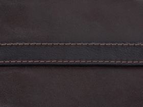 Фартук из натуральной кожи, материал: натуральная кожа КРС, цвет фартука: темно-коричневый, цвет ремней: коричневый тёмный, фурнитура из металлического сплава ЦАМ, цвет фурнитуры: антик, размер универсальный